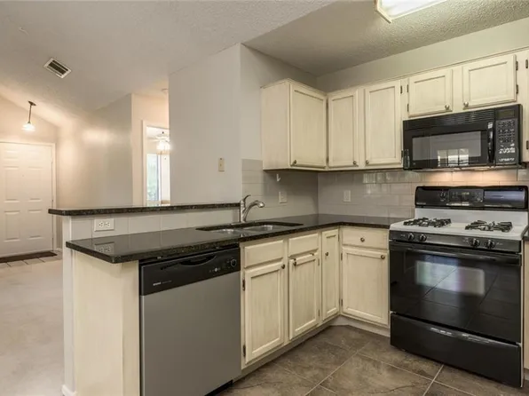 11901 Swearingen Dr APT 92, Austin, TX 78758