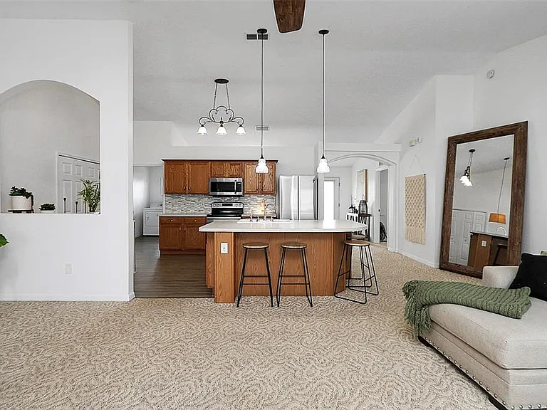 10648 SW 38th Ave — Photo 21