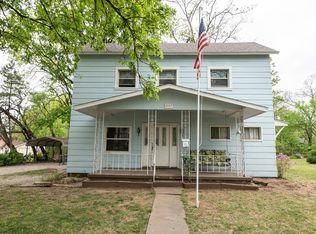 1117 N 6th St, Neodesha, KS 66757