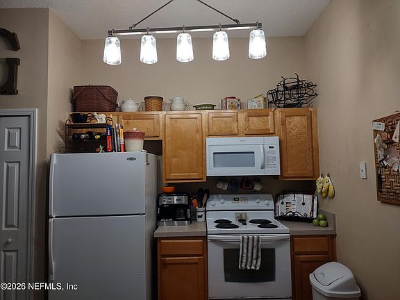 5th image of 6093 MAGGIES Circle #103