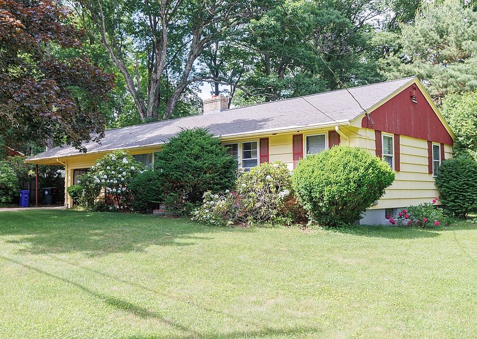 1st image of 15 Avery Heights Dr