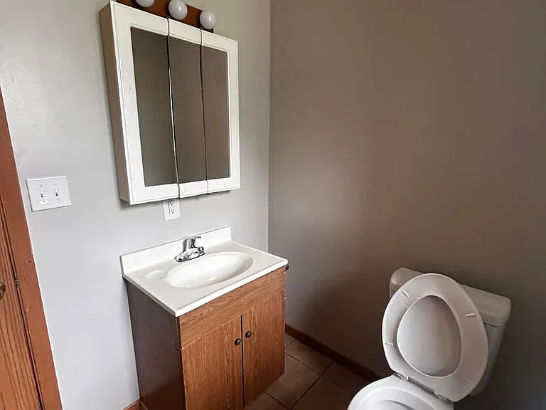 29 McCulloh St — Photo 3