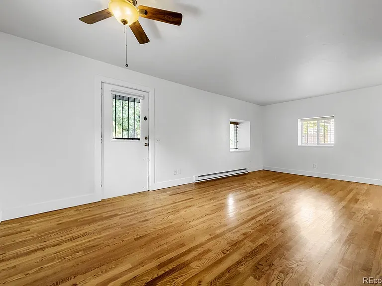 747 E Arkansas Ave — Photo 4