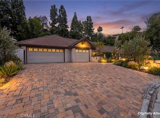 1812 Overview Cir, Santa Ana, CA 92705