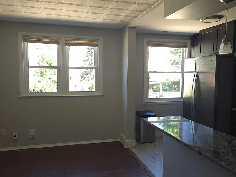 356 Krams Ave — Photo 9