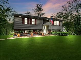 39 Wabash St, Cecil, PA 15321