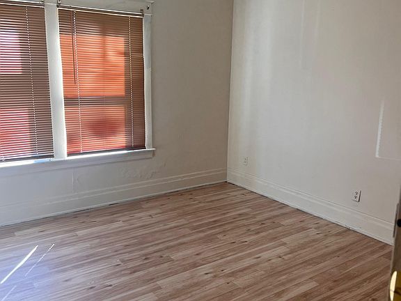 5th image of 439 26th St Floor 1