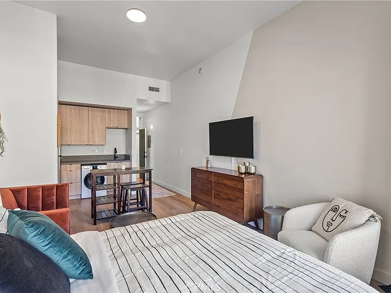 181 Culver Blvd #B — Photo 17