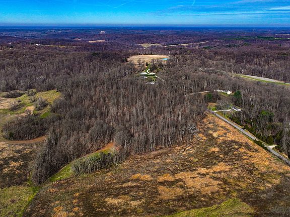 4th image of 1 W Popcorn Rd