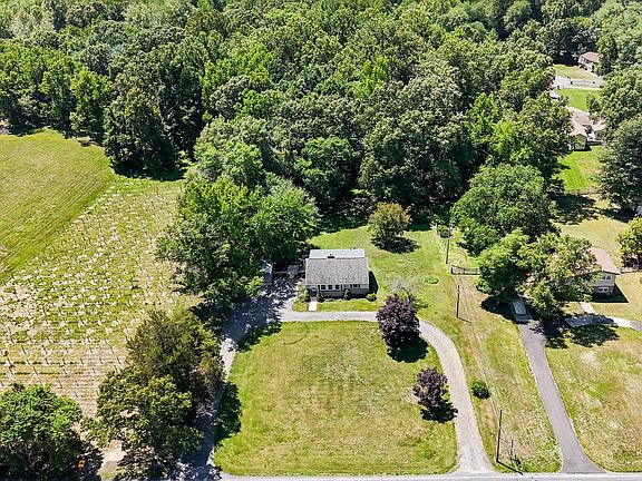 3rd image of 8855 Marshall Corner Rd