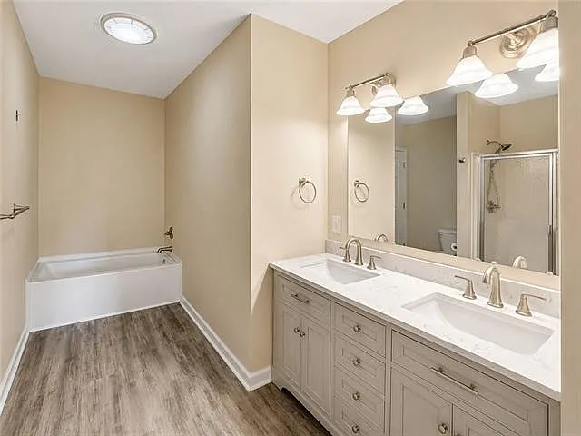 443 Juliette Ln — Photo 10
