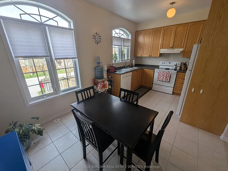 2307 Sutton Dr — Photo 7