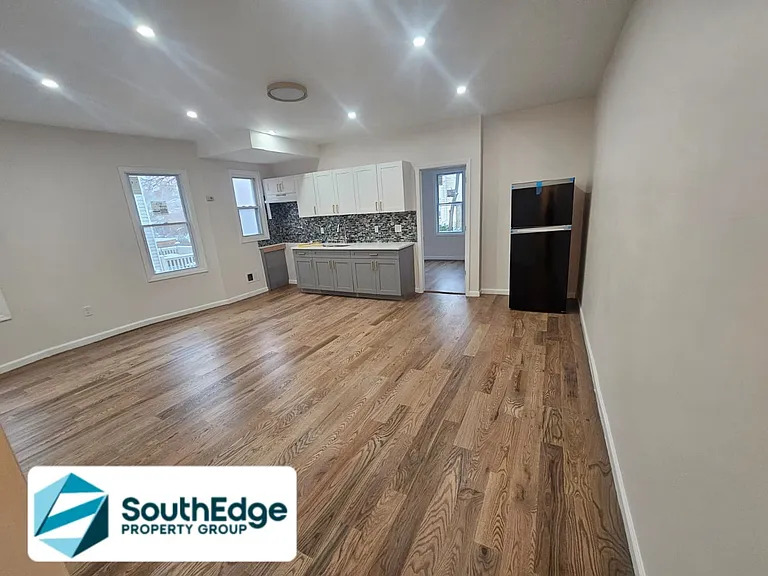 155 Bay View Ave #1 — Photo 7