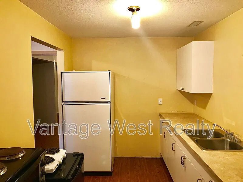 2190C Carate Rd