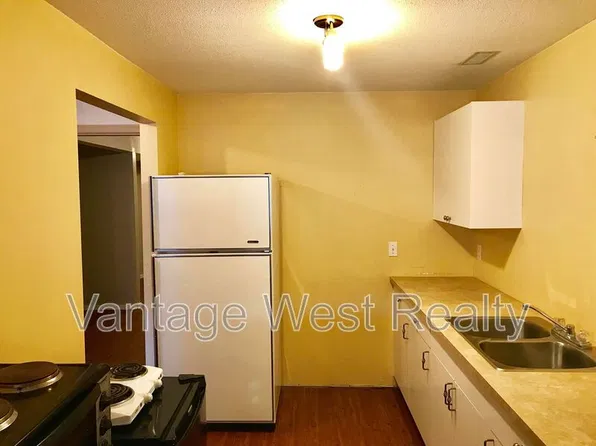 2190C Carate Rd, West Kelowna, BC V4T 2C3