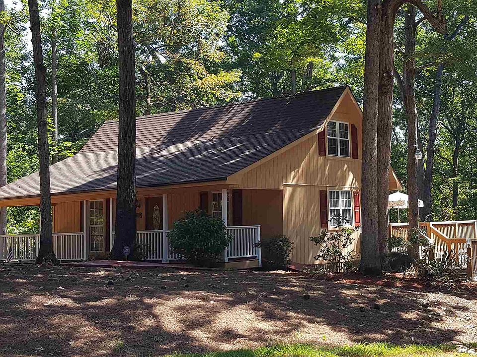1st image of 15 Lake Place Ct