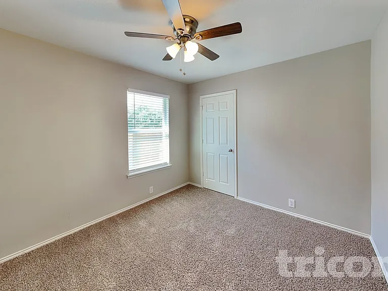 120 Bison Meadow Dr — Photo 12