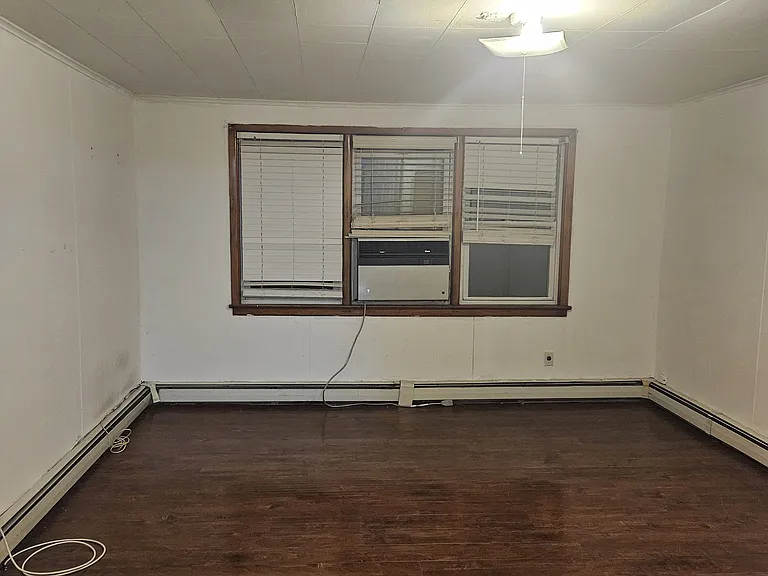 289 Nagel St #2 — Photo 15