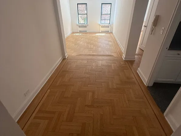 330 E 71st St APT 1J, New York, NY 10021