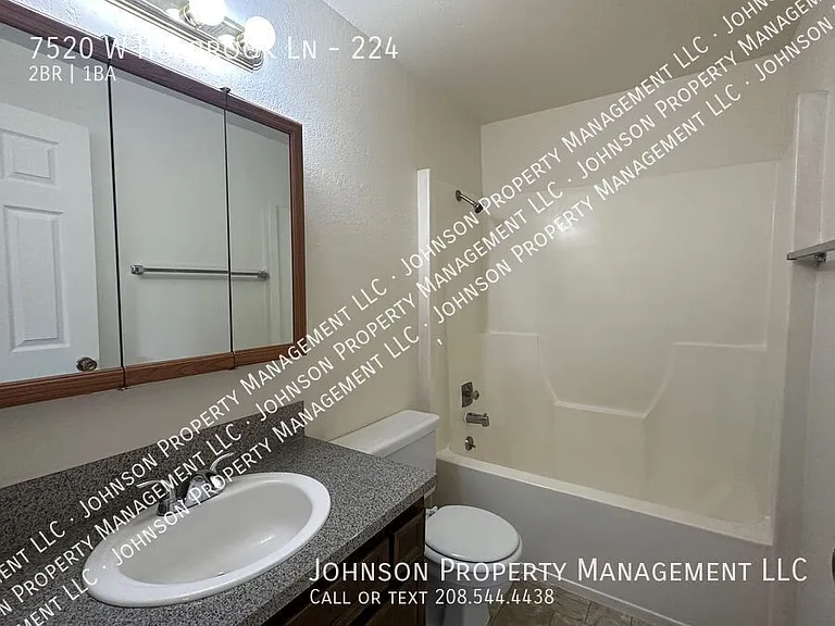7520 W Holbrook Ln #224 — Photo 9