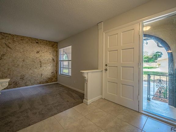 5th image of 10 Fernwood Ln