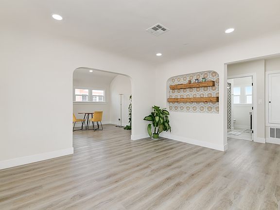 4th image of 3641 Bancroft St