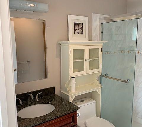 4th image of 1055 N Capitol Ave APT 26