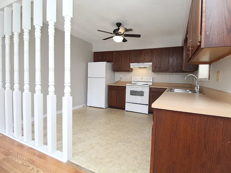 4630B Bellview Ave #B — Photo 7