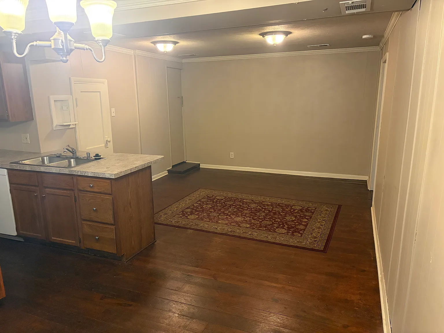2 bed, 1100 sqft, $1,250 — Photo 3