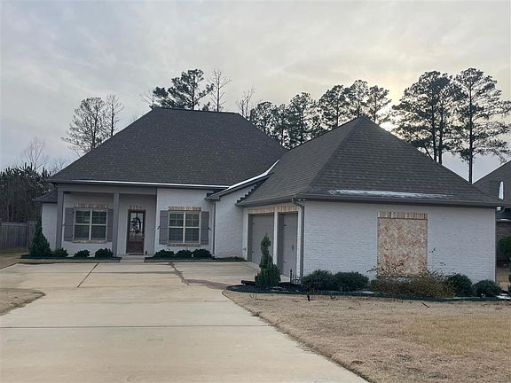5th image of 123 Freeland Ln