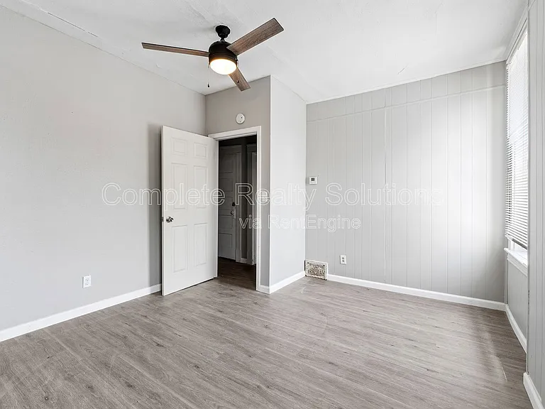 4222 S 38th St #4222 — Photo 14