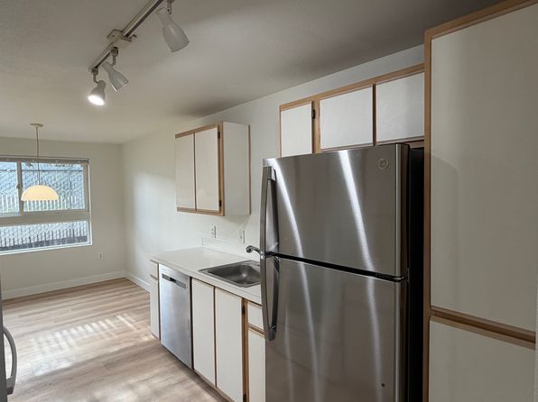 4785 Skyline Rd S APT 108