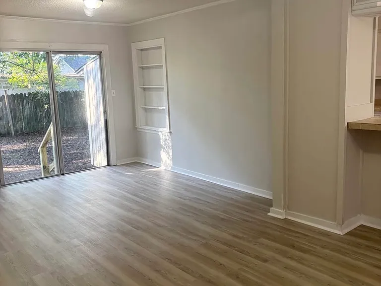 1615 Lewis Ave — Photo 12