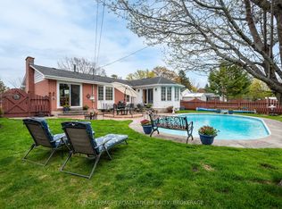 201 Camberley Cres, Kingston, ON K7M 4C5