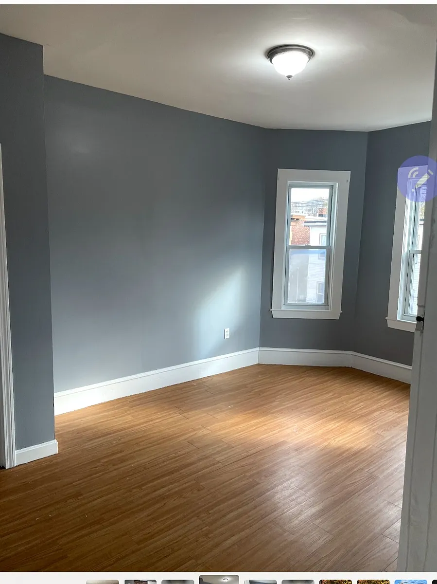 Photo 2 of 4 - 128 Shurtleff St #3 - Chelsea, MA Building Photo - 128 Shurtleff St #3