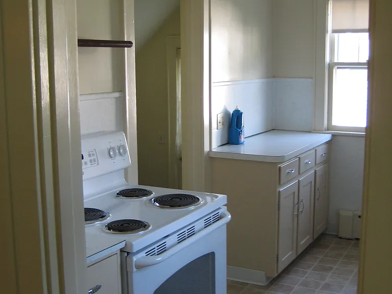 238 Connecticut Ave — Photo 4