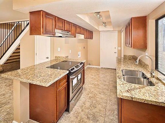3rd image of 4821 E Winston Dr Unit 3