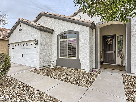 3rd image of 2308 W Fawn Dr