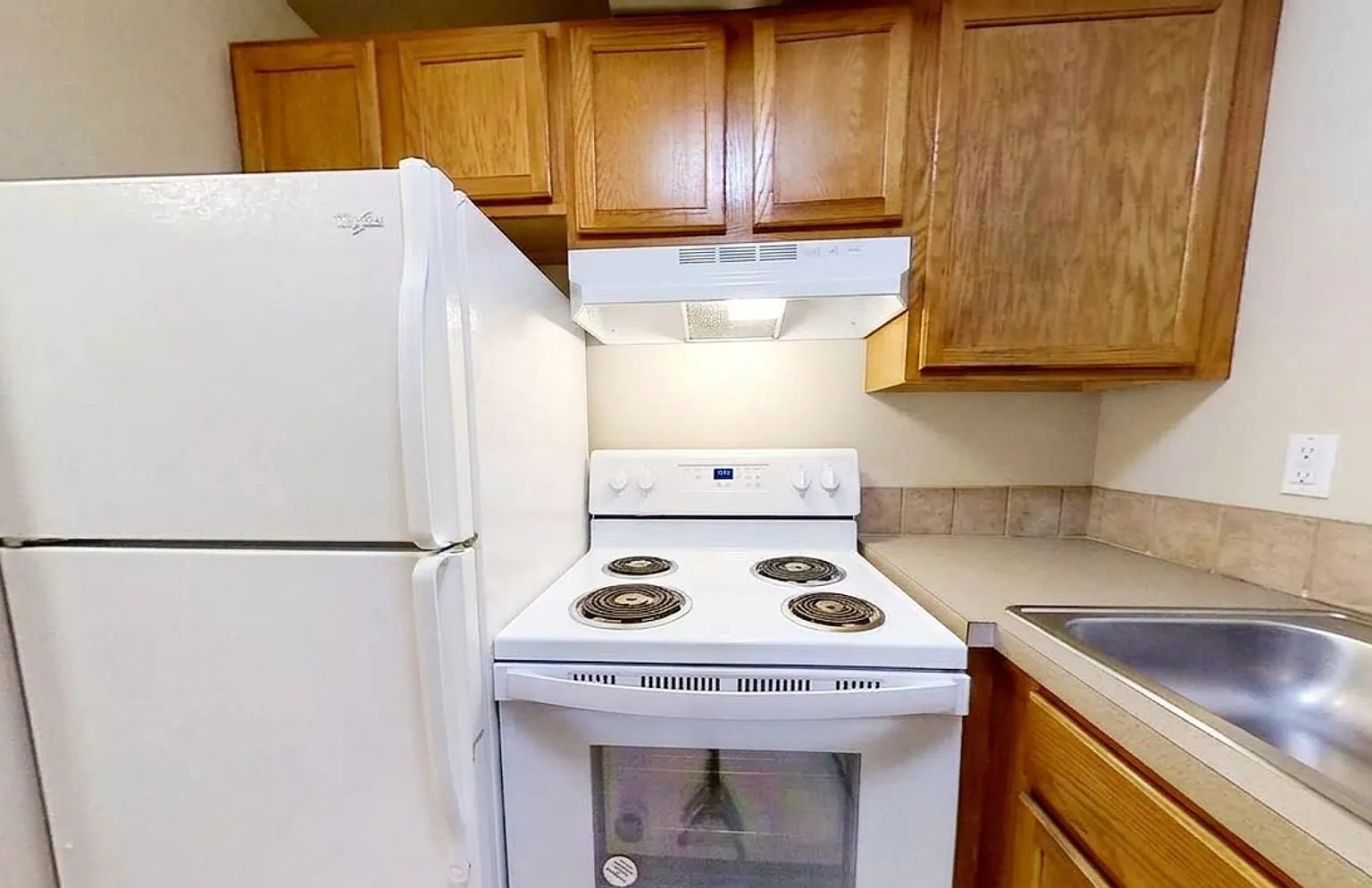 Heather Ridge, 2 Bedrooms, 1 Bathroom Apartments for Rent! — Photo 4