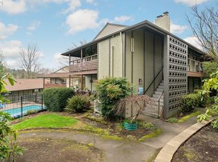 3032 SW Florida Ct APT C, Portland, OR 97219
