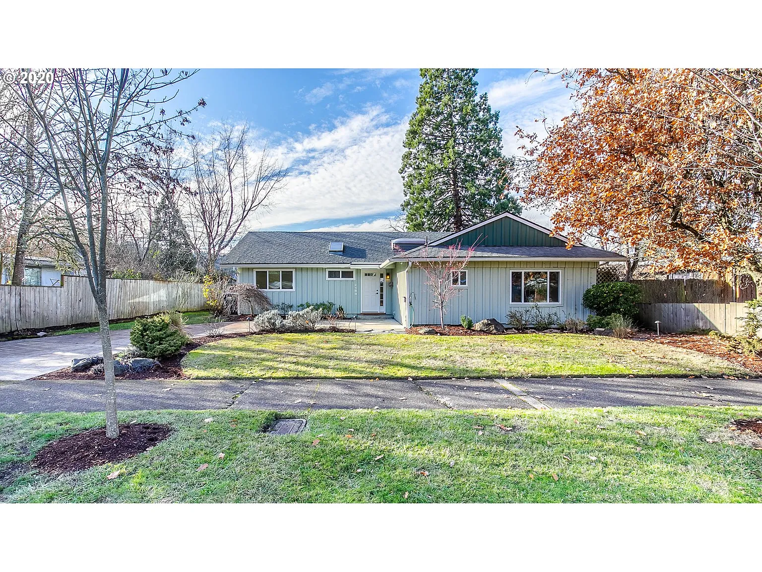2480 Jackson St photo 1