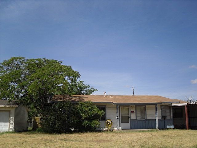 1st image of 3725 Highland Dr