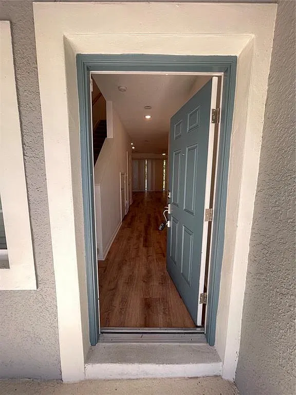 3 bed, 2.5 bath, 1365 sqft, $1,875 — Photo 2