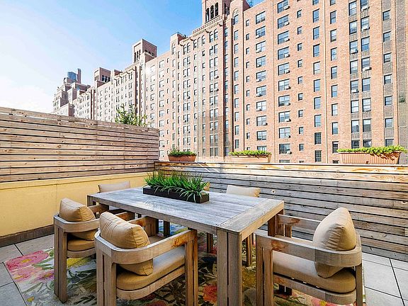 2nd image of 428 W 23rd St APT 4D