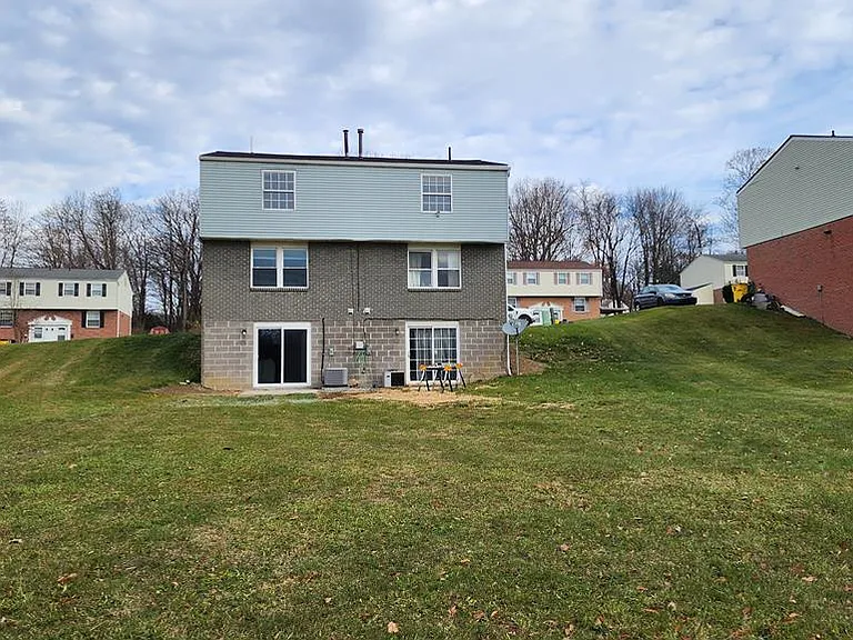 431 Devon Dr — Photo 5