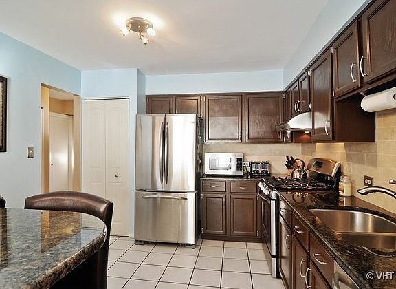 4th image of 957 Butter Creek Ct