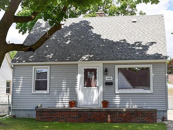 2nd image of 14598 Russell Ave
