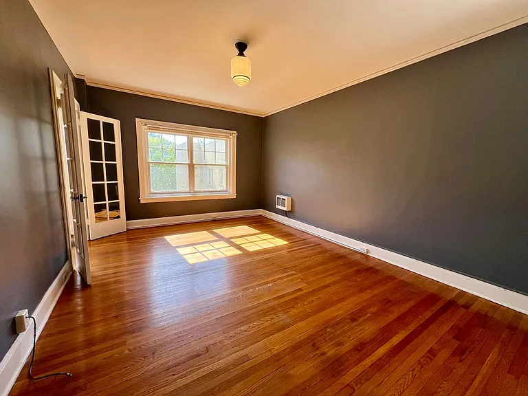 2015 NW Flanders St #502 — Photo 1