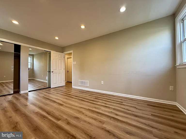10838 Lockart Ct — Photo 14