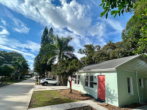 2nd image of 211 Hibiscus Ct #211